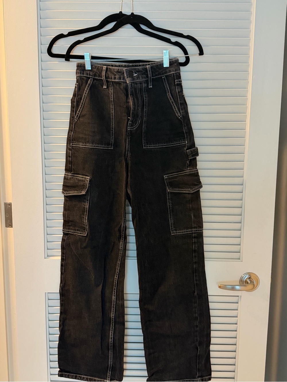 Black Wide Leg Cargo Jeans -  Utility Style